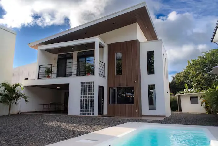 4-Bedroom Long-Term Rental in Jacó Beach | Luxury Home with Private Pool – Quebrada Seca - Image 1