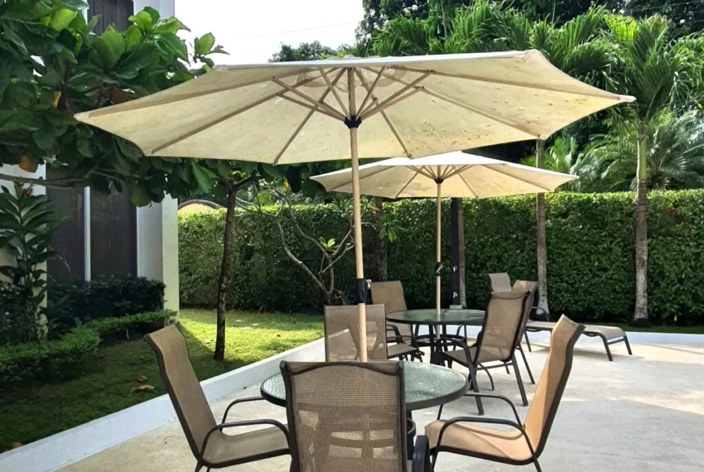 Exclusive Furnished Condo in Herradura – 2 bedroom Condo For Sale in Herradura - Image 2