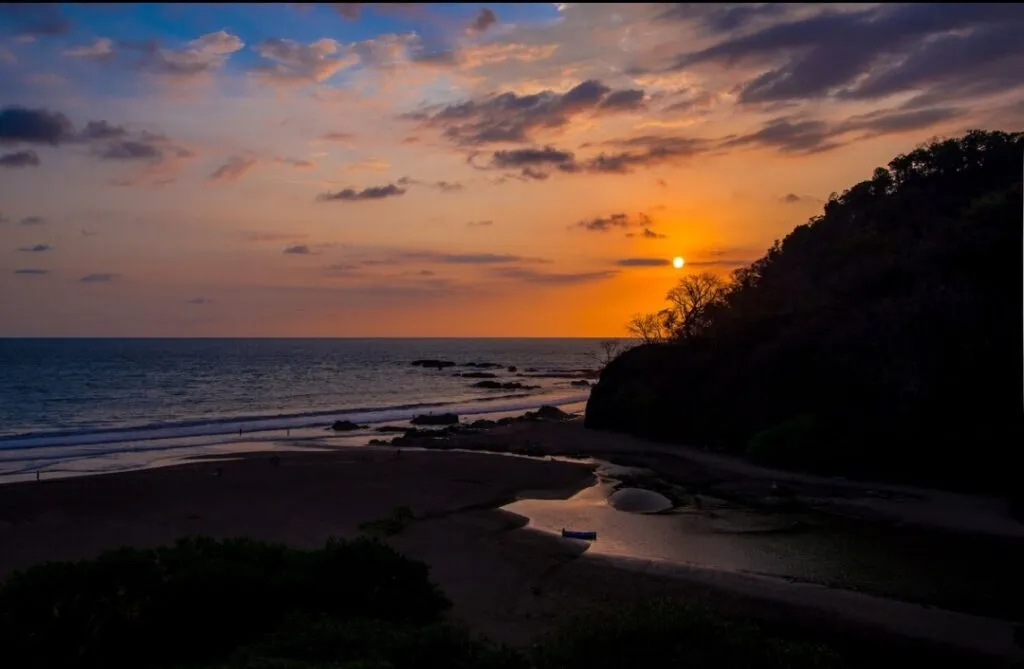 Ocean Front Vacation Rental in Jaco Beach. - Image 2