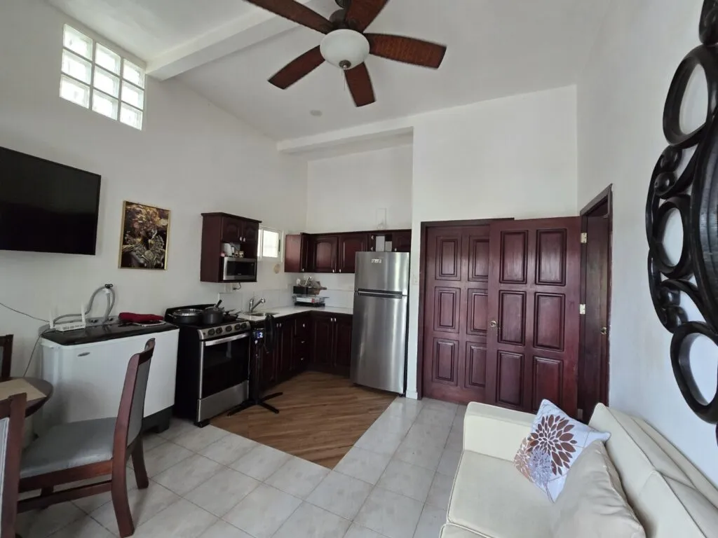 1 block from Beach Apartment in Jaco – 1 bedroom rental in Jaco Beach - Image 2