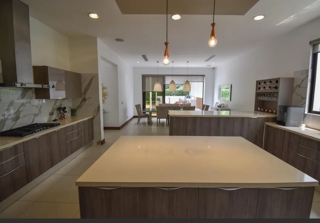 Luxury Home For Rent in Lindora – 5 bedroom Furnished Home in Lindora - Image 2