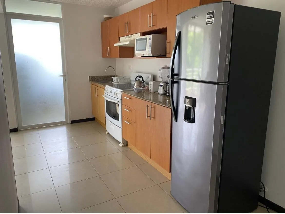 Long-Term Penthouse Rental in Downtown Jacó | Walk to Beach - Image 4