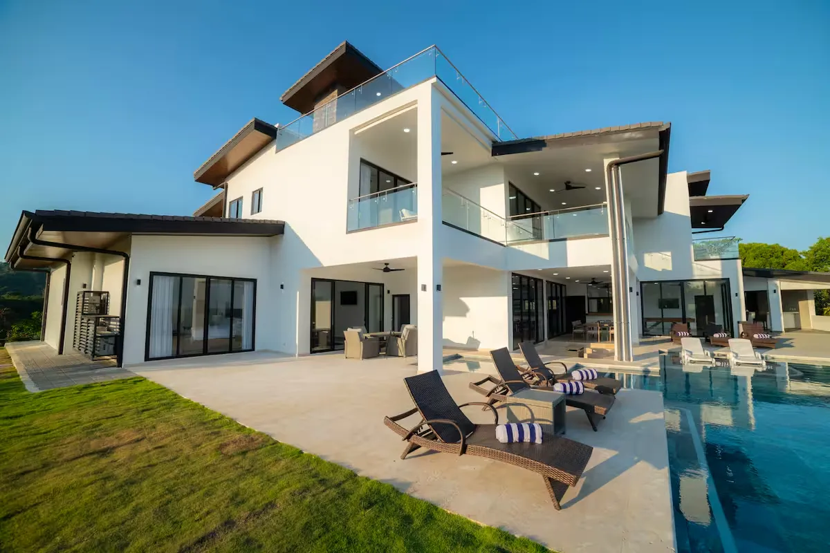 Luxury Vacation Villa in Playa Hermosa - Image 1