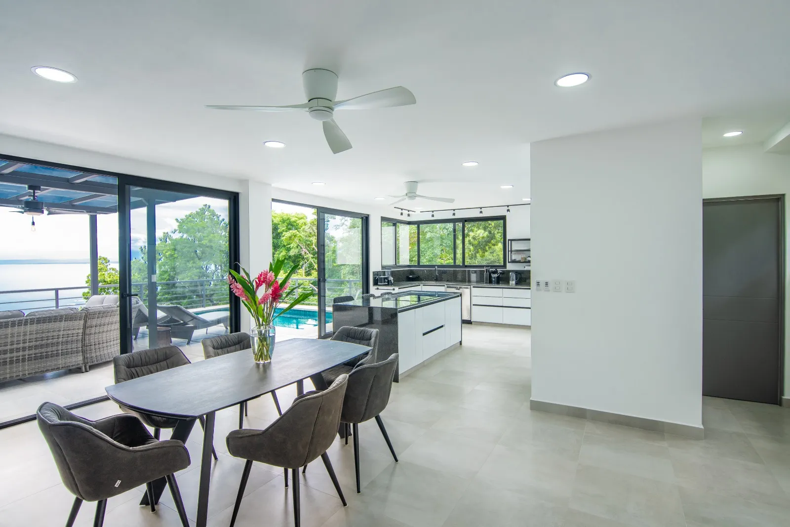 Modern Home For Rent Near Jaco Beach – 3 bedroom home Available in Punta Leona - Image 4