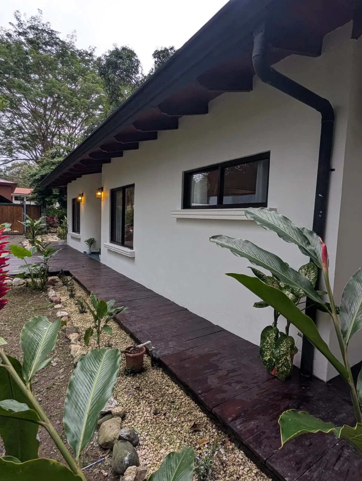 Independent 2-Bedroom Home with Private Pool for Long-Term Rent in Herradura, Costa Rica - Image 3