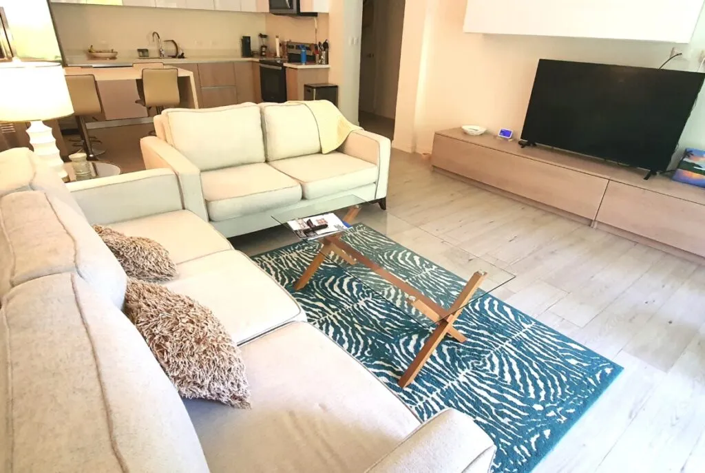 Exclusive Furnished Condo in Herradura – 2 bedroom Condo For Sale in Herradura - Image 3