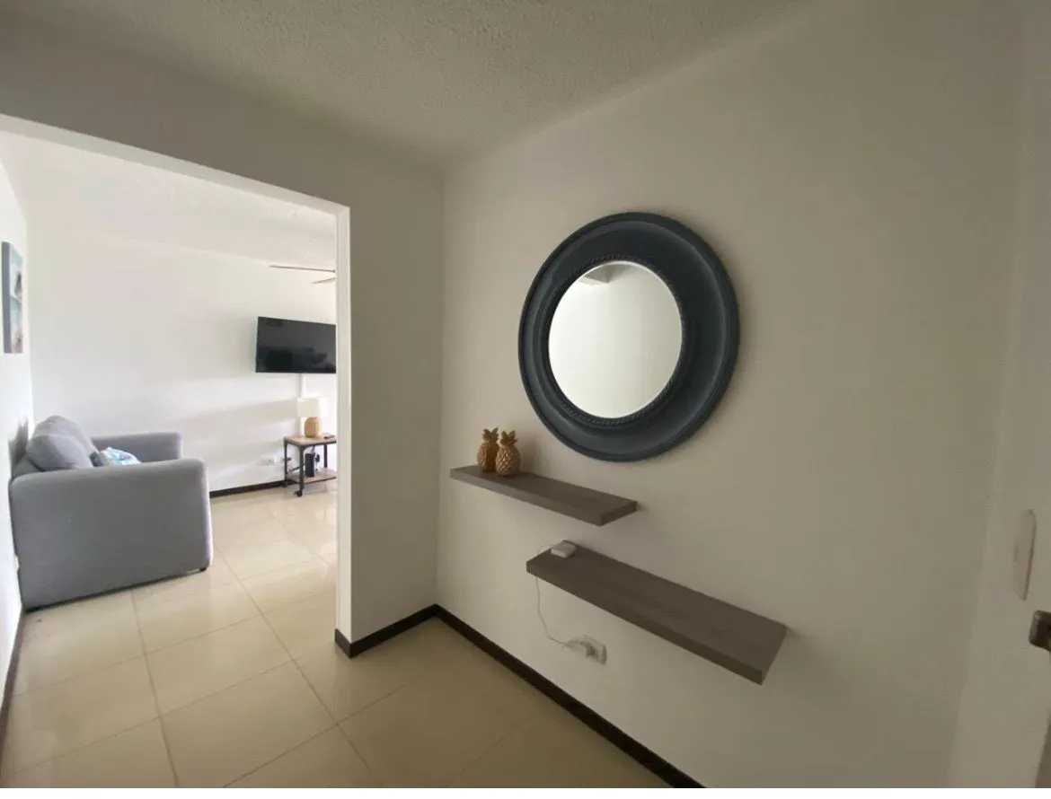 Long-Term Penthouse Rental in Downtown Jacó | Walk to Beach - Image 2