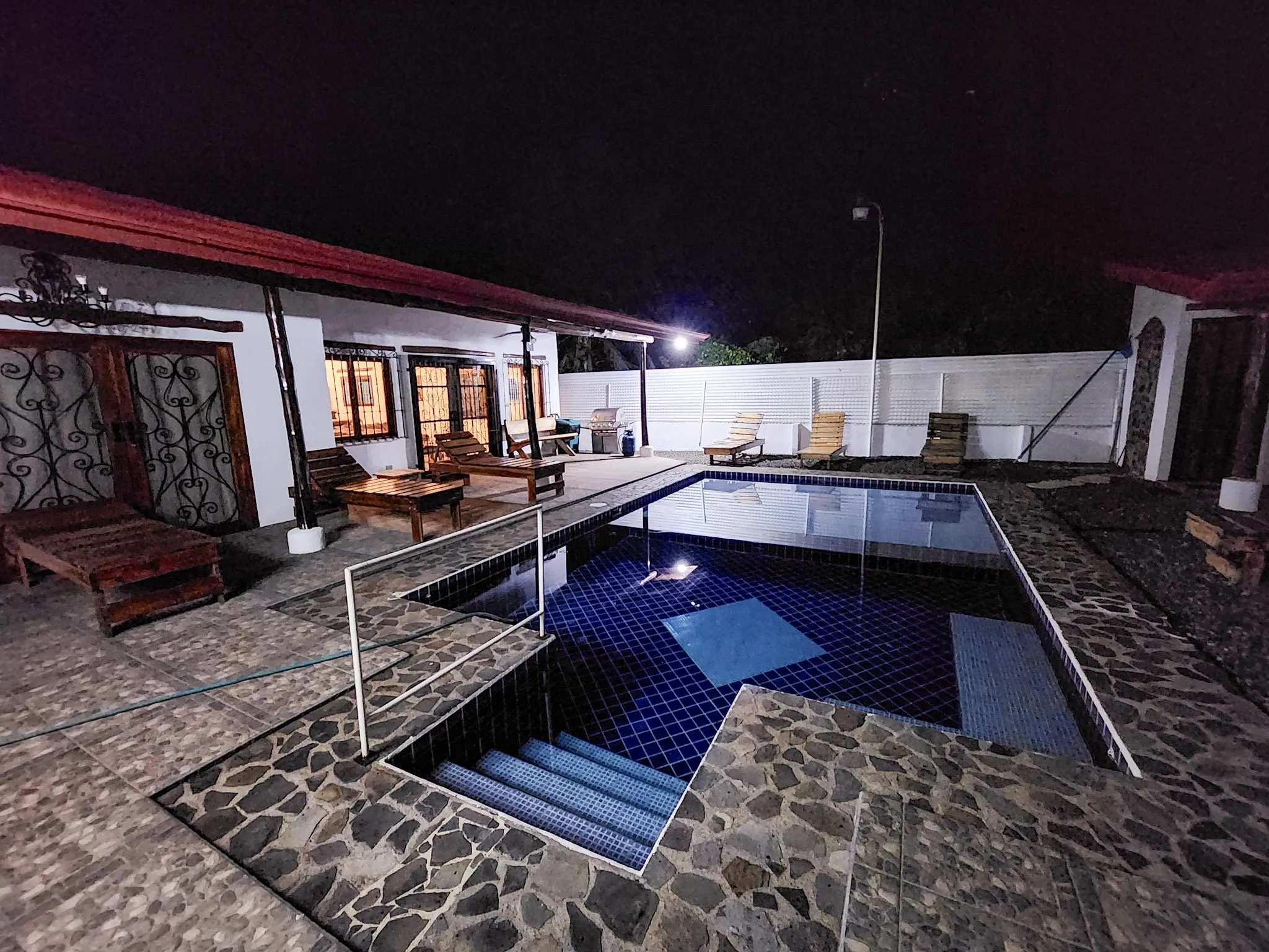 Long term Lease in Playa Hermosa – 3 bedrooms home available for rent. - Image 2