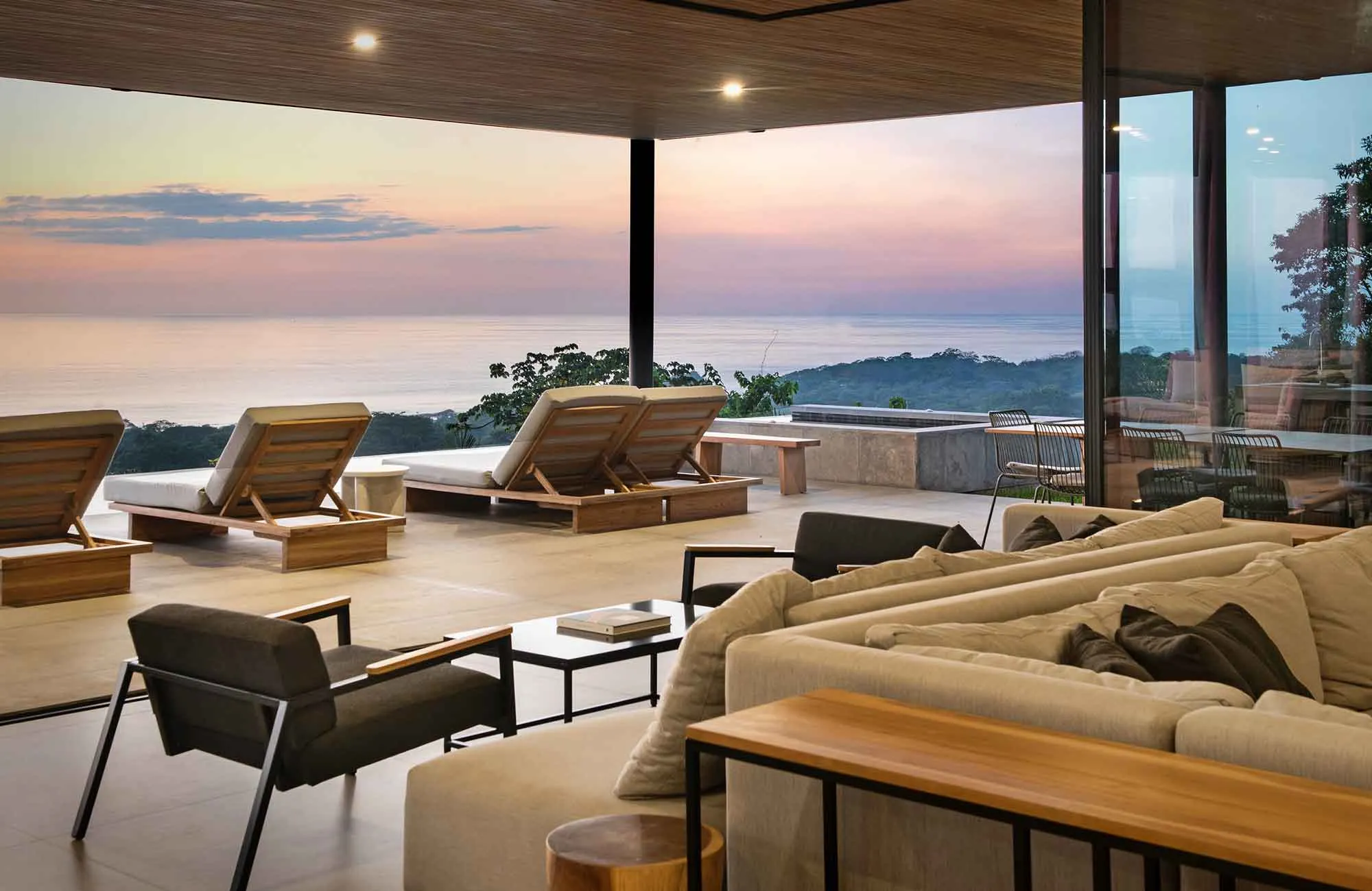 Modern Hilltop Retreat: Exclusive Villa Nosara with Ocean Views - Image 5