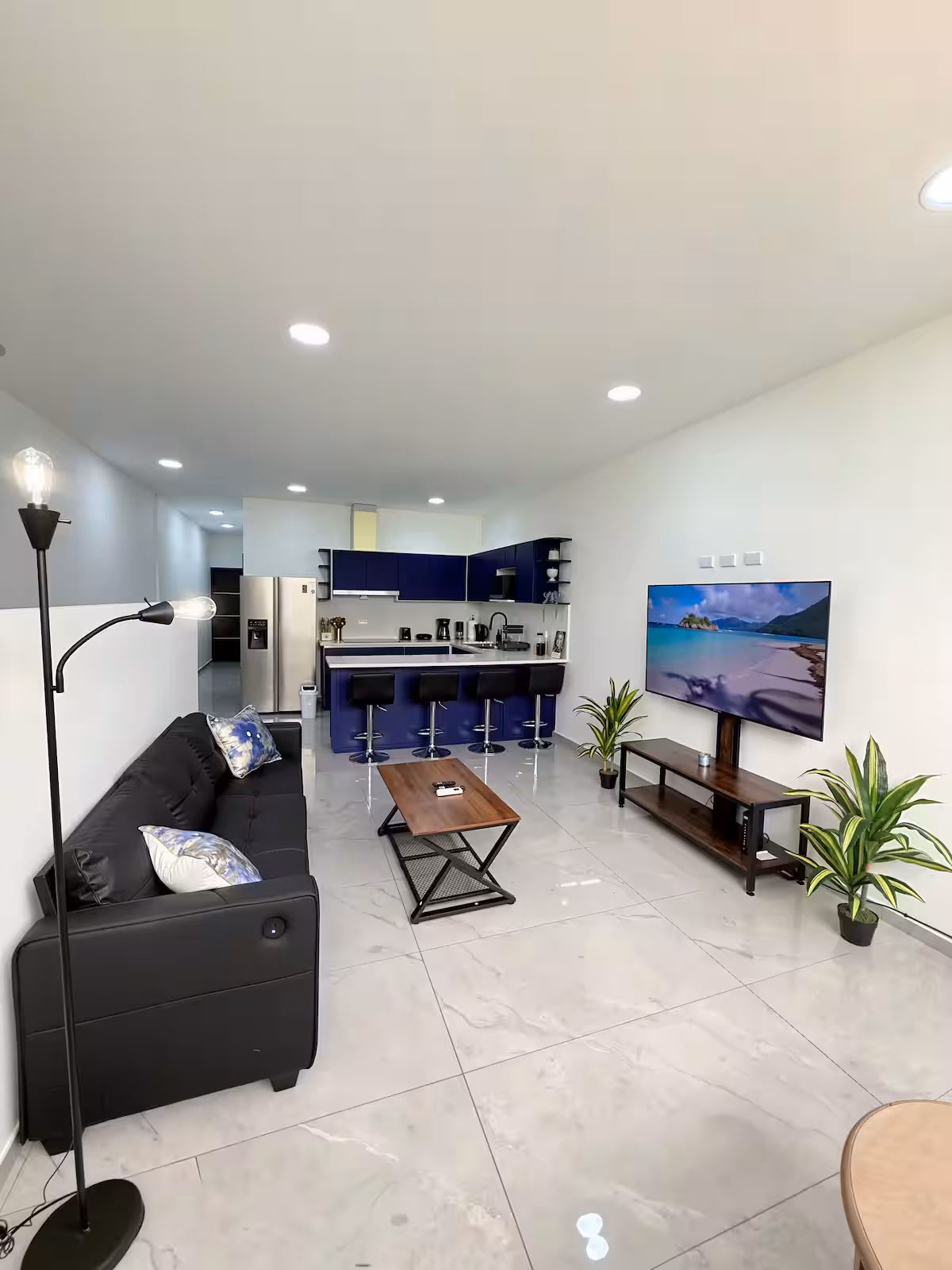 Luxury Condo for Rent in Jaco | Modern 2-Bedroom Vacation Condo in Costa Rica - Image 2